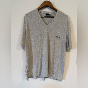 Hugo‎ Boss Regular Fit V-Neck T-Shirt - Grey Size Large